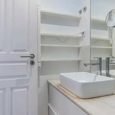 Beautiful River Views In Graca Apartment Lisbon