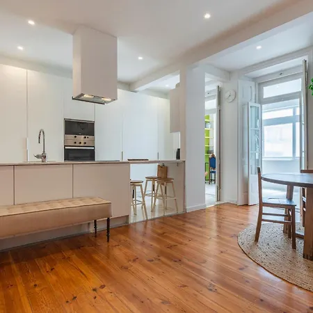 Apartment Beautiful River Views In Graca Lisbon