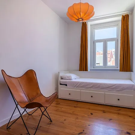 Beautiful River Views In Graca Apartment